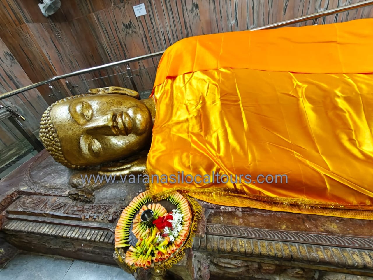 Varanasi Kushinagar Day Trip