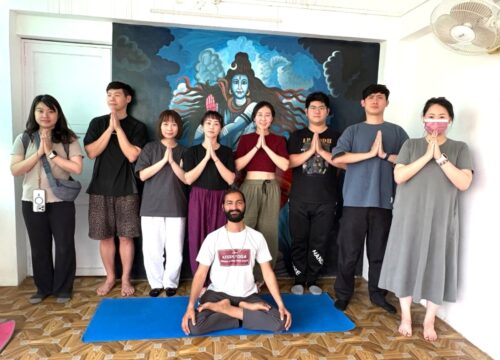 GROUP YOGA CLASSES IN VARANASI